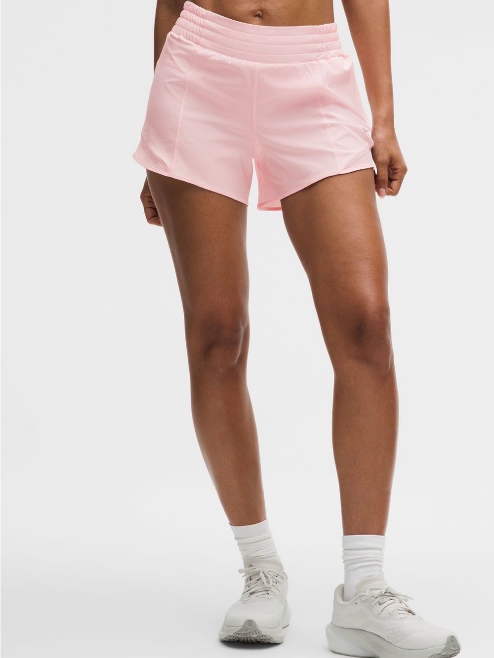 Hotty Hot High-Rise Lined Short 4" 🩳